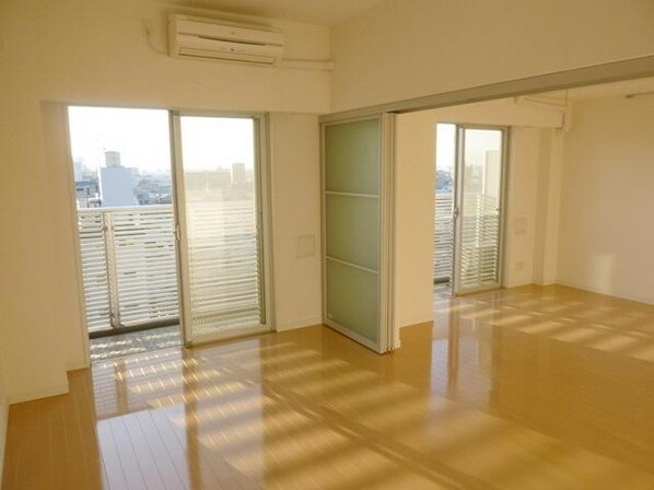 レジディア幡ヶ谷の物件内観写真